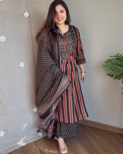 Women's Ethnic Wear